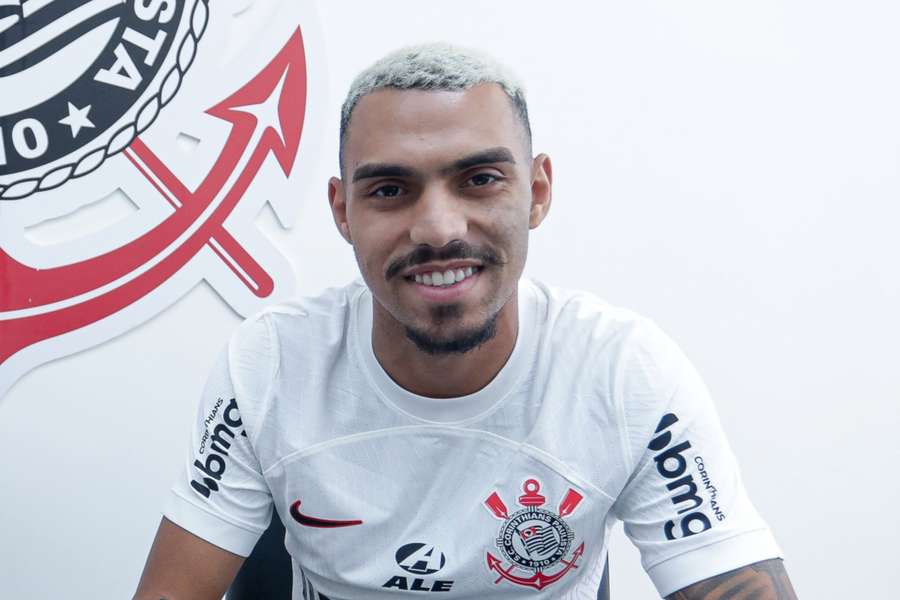 Matheuzinho é reforço do Corinthians