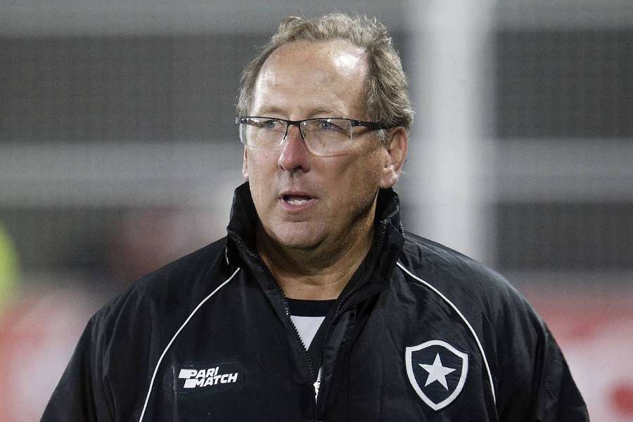 John Textor vislumbra possibilidade do Botafogo levantar o título de campeão brasileiro