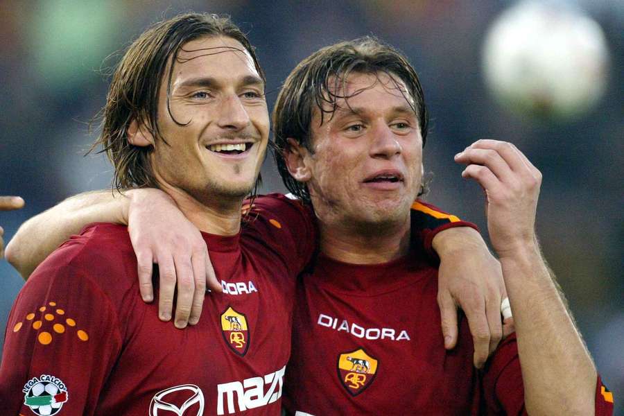 Frncesco Totti e Antonio Cassano, compagni di squadra alla Roma Frncesco Totti e Antonio Cassano, compagni di squadra alla Roma