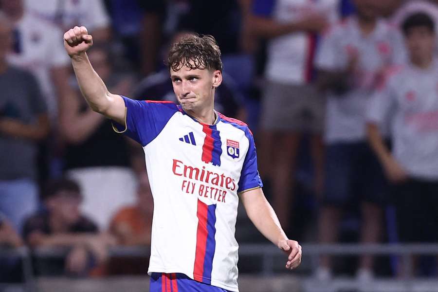 Tyler Morton festeja pelo Lyon Tyler Morton festeja pelo Lyon