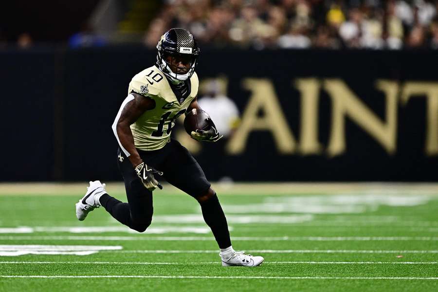 Saints WR Brandin Cooks running down the field (2025)
