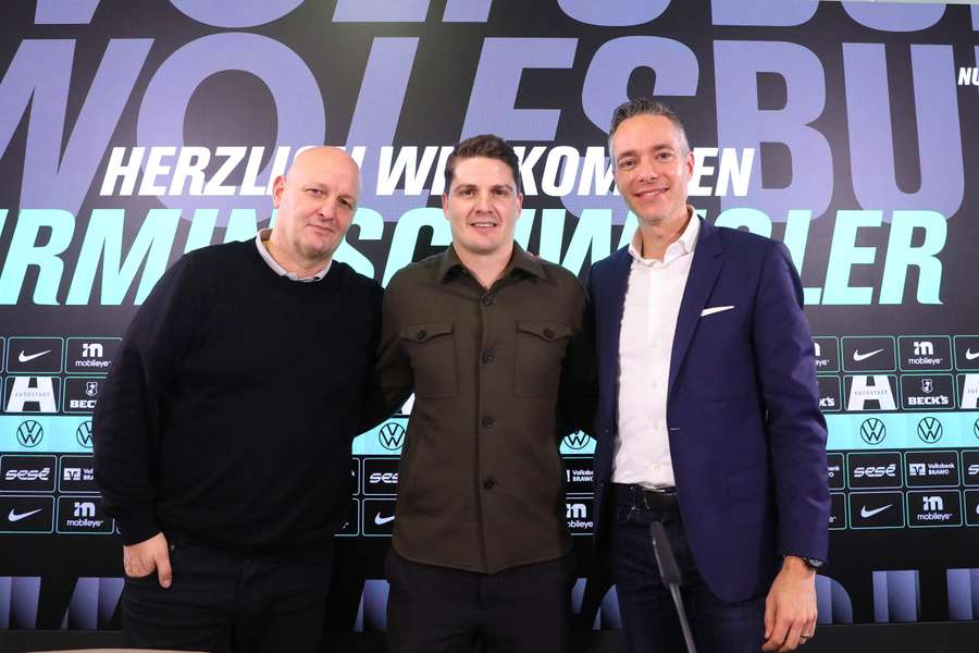 Schwegler kam von Ligakonkurrent Eintracht Frankfurt zum VfL Wolfsburg Schwegler kam von Ligakonkurrent Eintracht Frankfurt zum VfL Wolfsburg