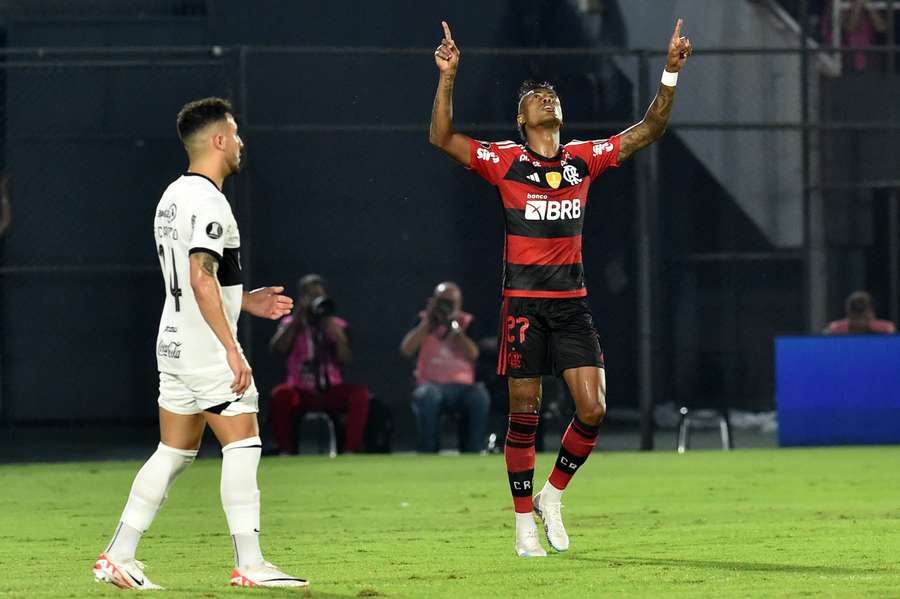 Bruno Henrique abriu o placar para o Fla, assim como na ida