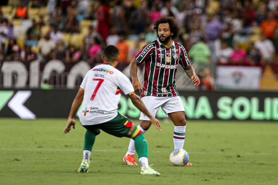 Fluminense entrou em campo com vantagem de dois gols a seu favor