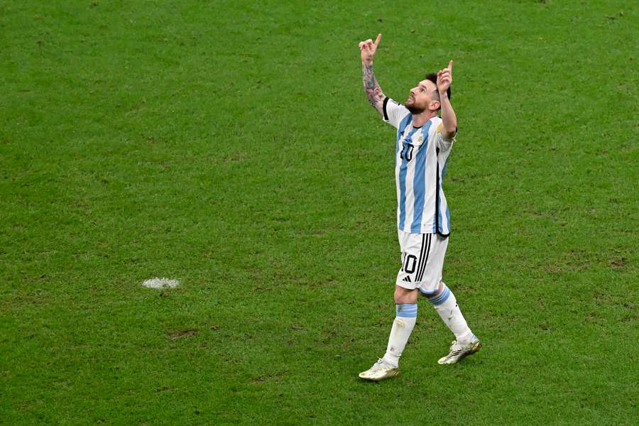 Lionel Messi chegou aos dez golos em fases finais de Mundiais