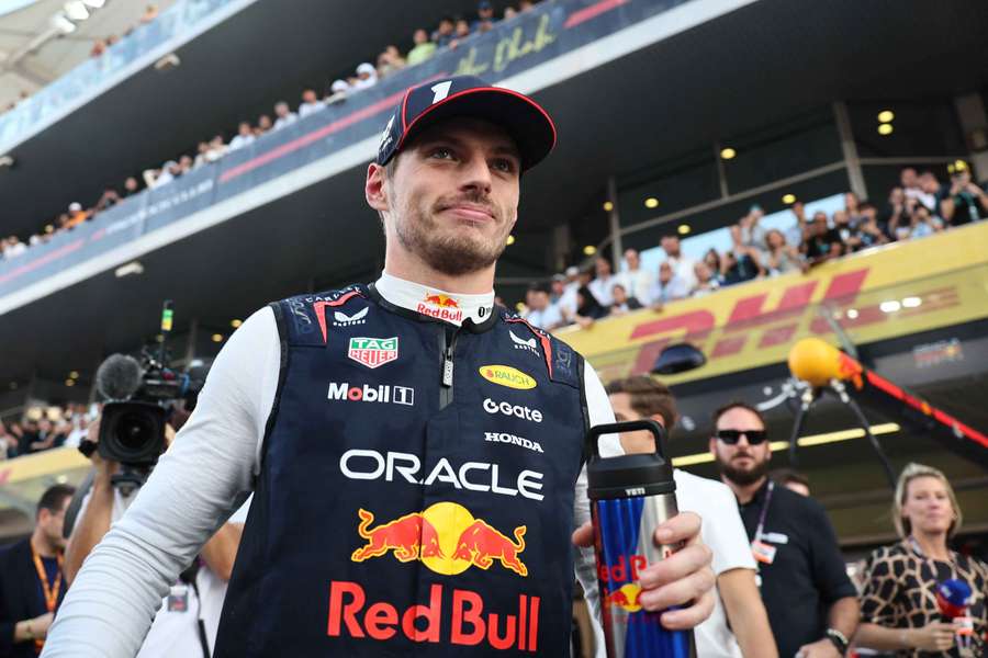 Verstappen fell two points short of Norris Verstappen fell two points short of Norris