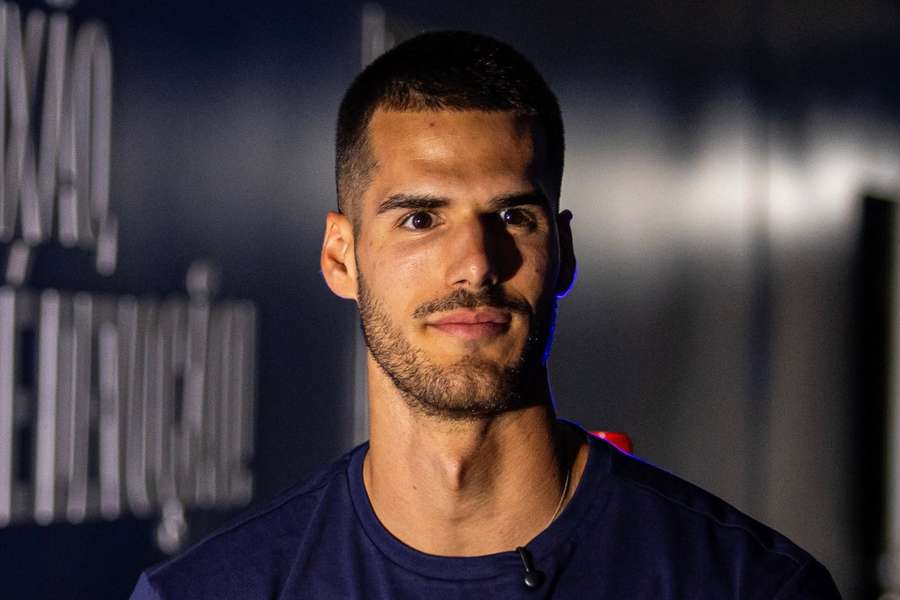Aleksandar Vulic reforça o Vizela