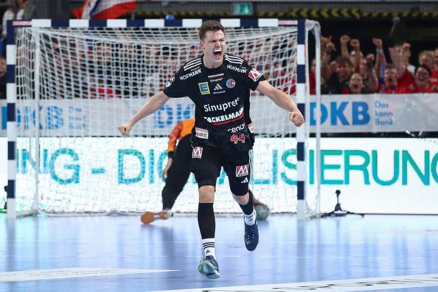 Christoph Steinert bleibt dem HC Erlangen über die Saison hinaus erhalten.