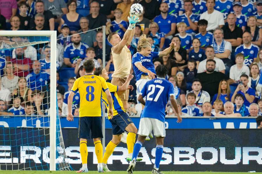 Patrick Pentz had a dreadful night in the Brondby goal