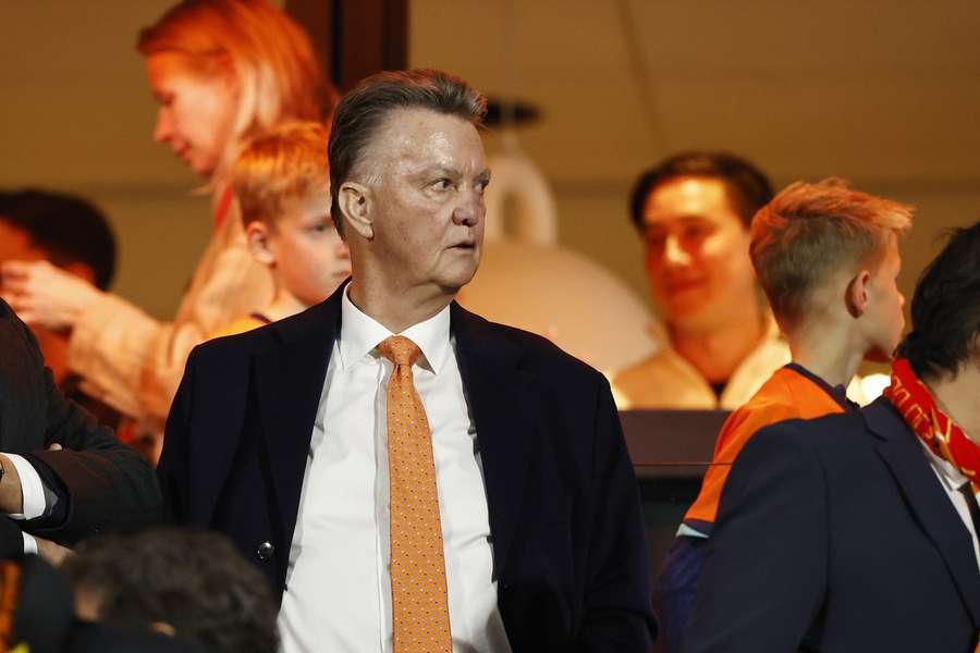 Trener piłkarski Louis van Gaal: wracam do zdrowia po nowotworze prostaty