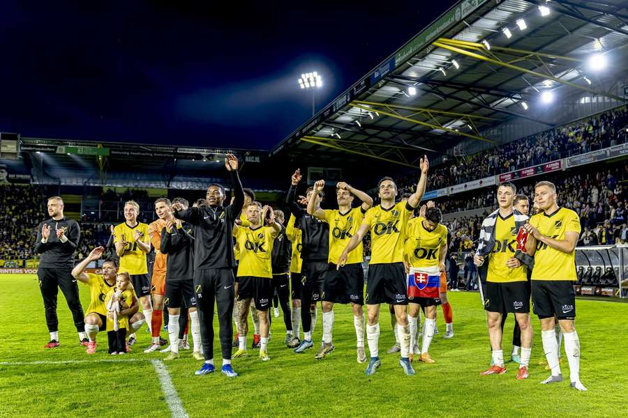 NAC Breda nam na de 6-2 zege op Excelsior alvast een voorschot op de promotie