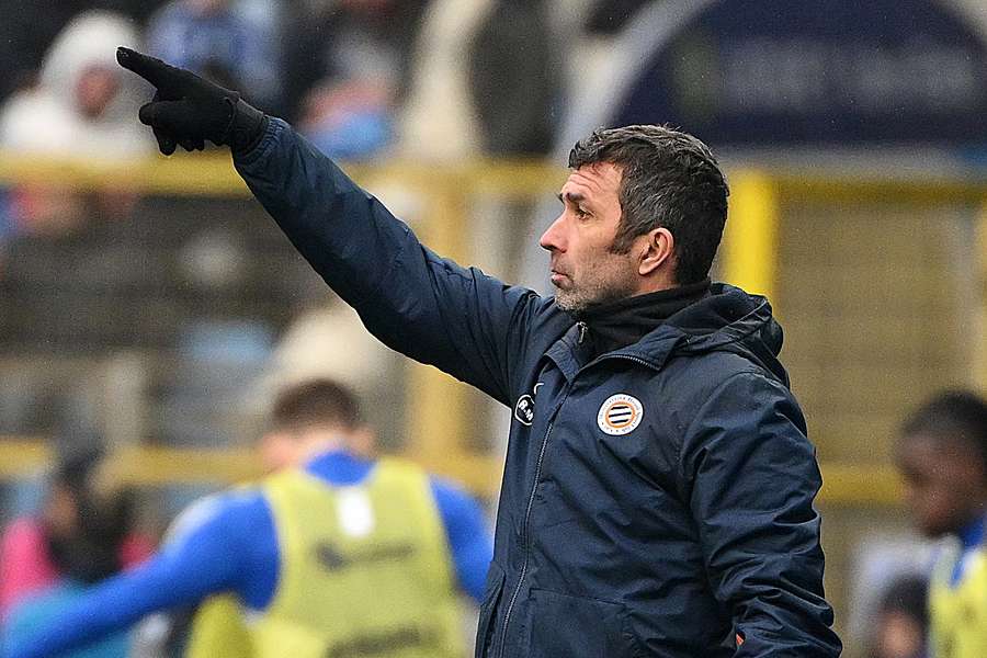 Treinador somou apenas duas vitórias em 11 jogos