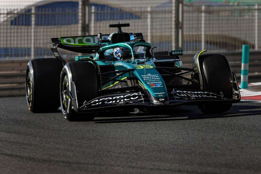 Aston Martin vai estrear o AMR26 esta quinta-feira em Barcelona