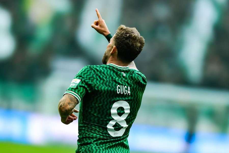Guga em destaque no campeonato chinês