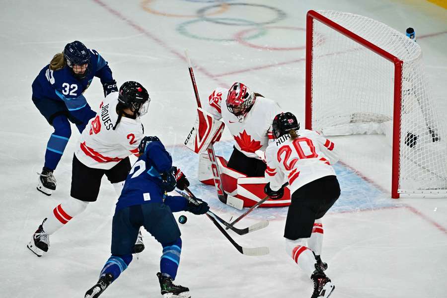 Finlandia przegrała z Kanadą na zakończenie fazy grupowej