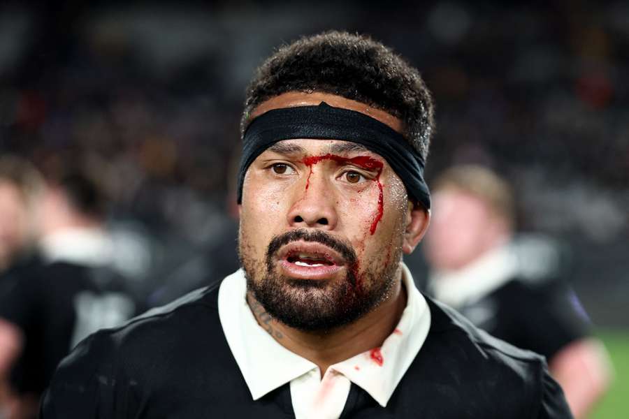 Ardie Savea continues to dominate New Zealand rugby awards Ardie Savea continues to dominate New Zealand rugby awards