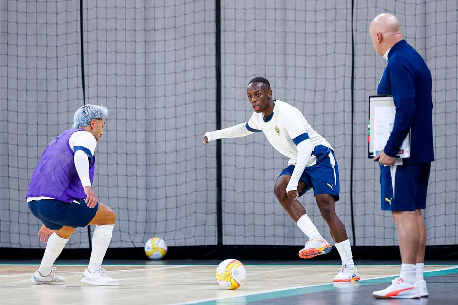 Kutchy no treino de Portugal