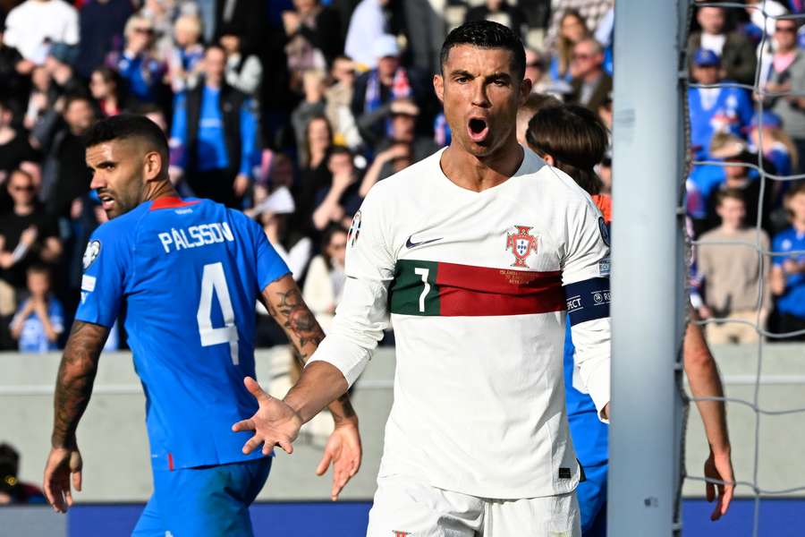 Cristiano Ronaldo fez o gol da vitória portuguesa em Reykjavík