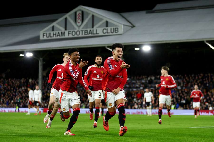 Lisandro Martínez celebra el gol del United