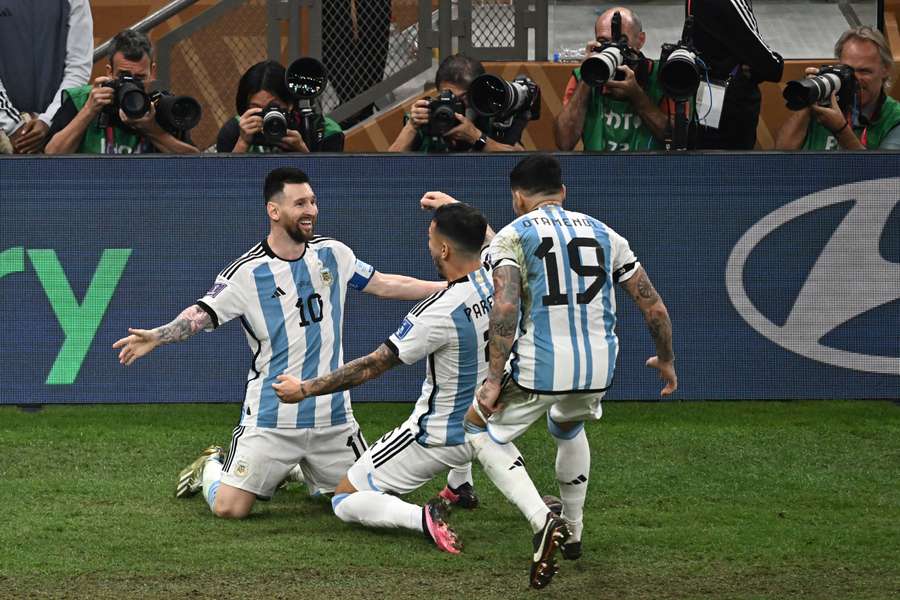 Messi celebra el 3-2 en la prórroga