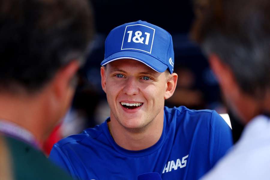 Mick Schumacher deserves to stay in F1, says Magnussen