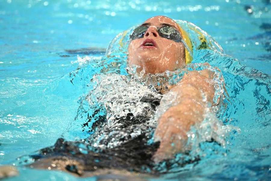 Nadadora australiana Kaylee McKeown bate recorde do mundo dos 200 metros costas