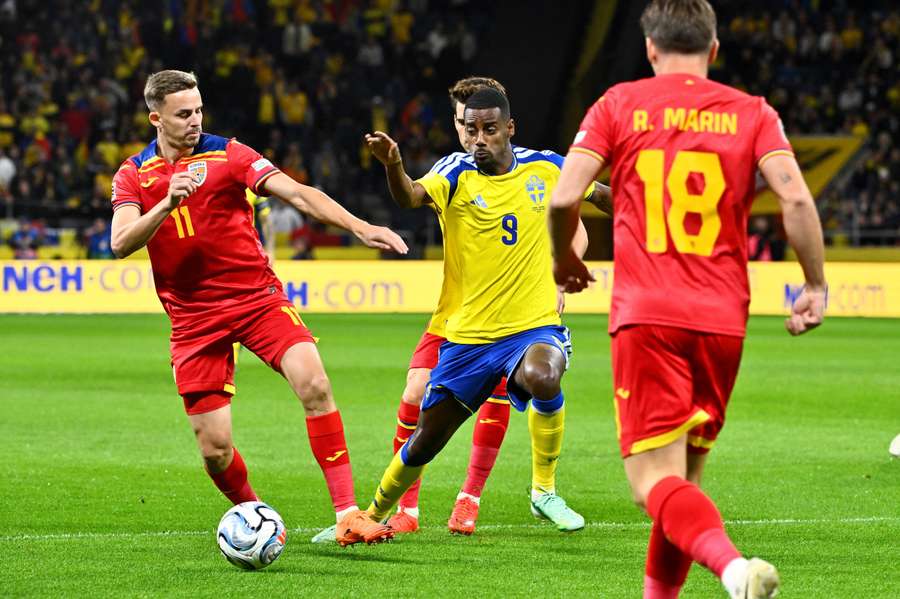 Alexander Isak foi titular e marcou diante da Roménia Alexander Isak foi titular e marcou diante da Roménia
