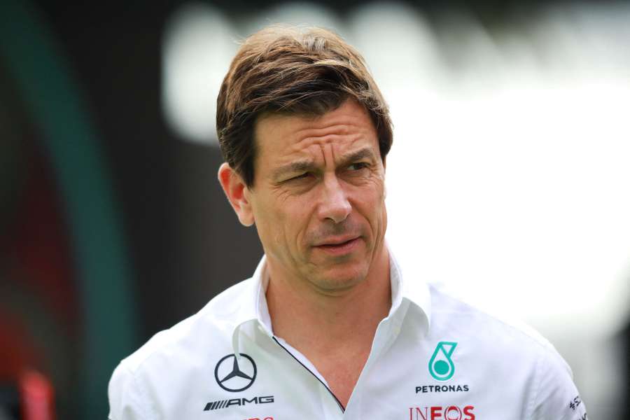 Wolff arrives in Mexcio