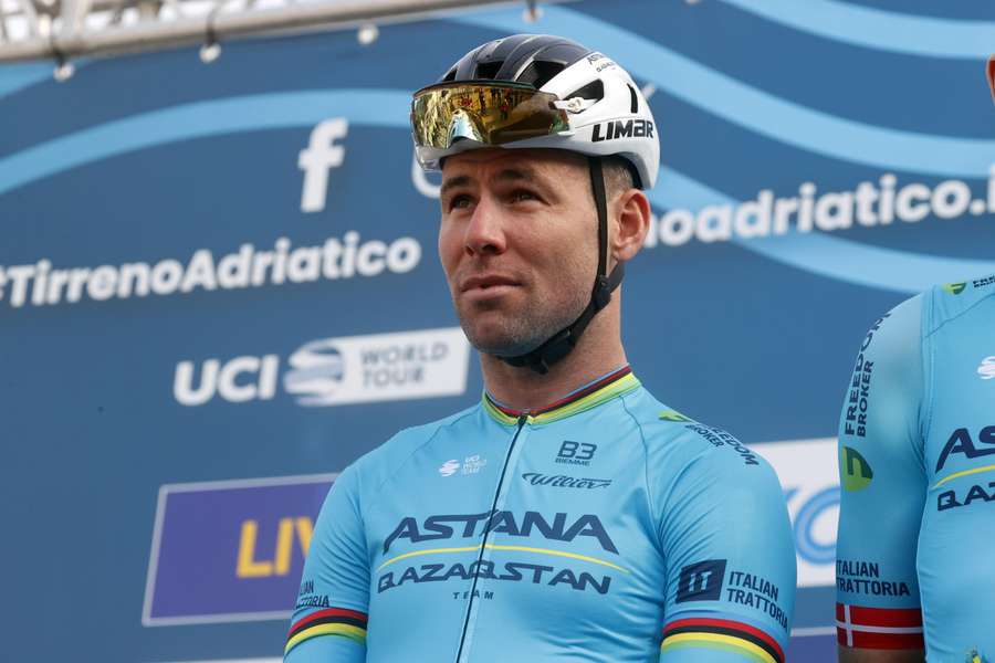 Mark Cavendish bouwt zijn conditie op voordat hij weer in actie gaat komen