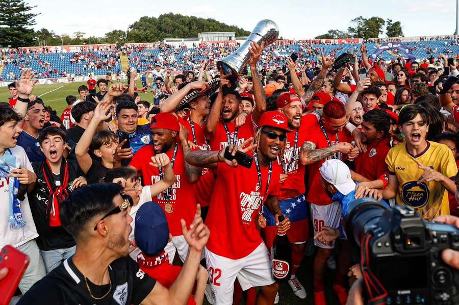 Santa Clara celebrou regresso à Liga Portugal