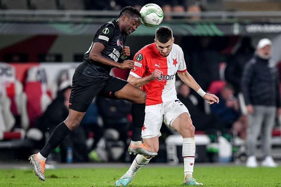 David Jurásek interessa ao Benfica
