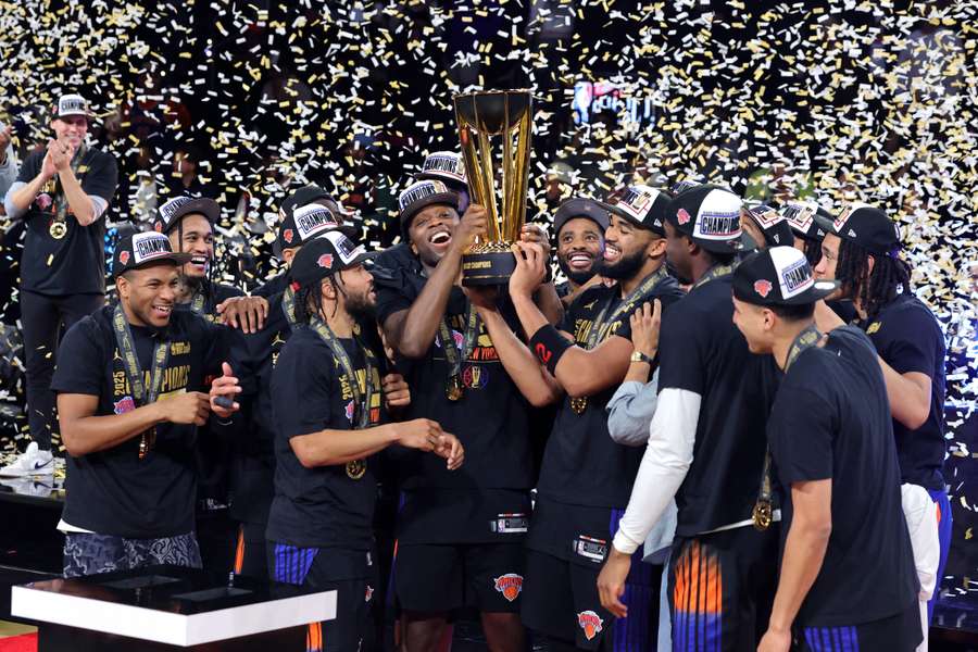 Los Knicks se llevan la Copa NBA