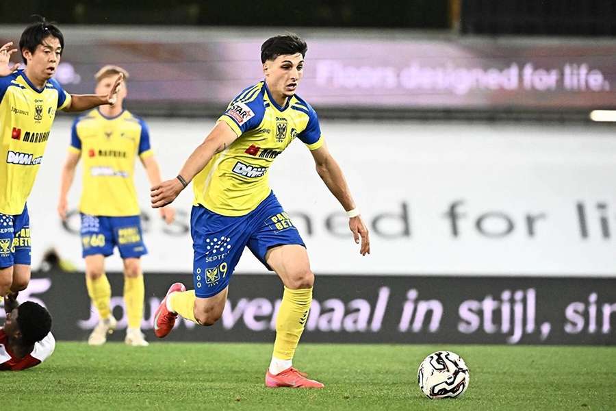 Andrés Ferrari má namířeno do pražské Slavie. 