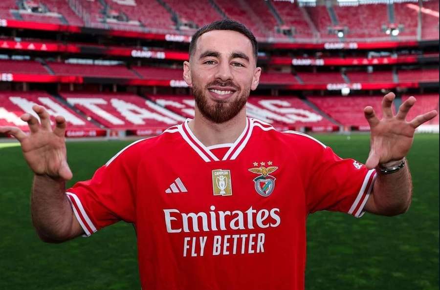 Kökcü assinou pelo Benfica até 2028