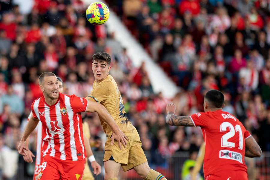 Barcelona chegou para duelo após eliminação da Liga Europa