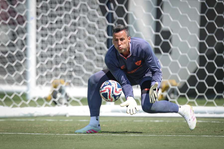 Fábio durante treinamento do Fluminense nos Estados Unidos