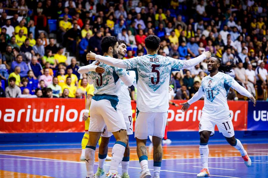 Mais um triunfo português na caminhada para o Mundial Mais um triunfo português na caminhada para o Mundial