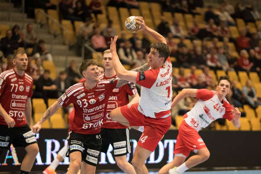 CS Dinamo Bucureşti în acțiune în Liga Campionilor