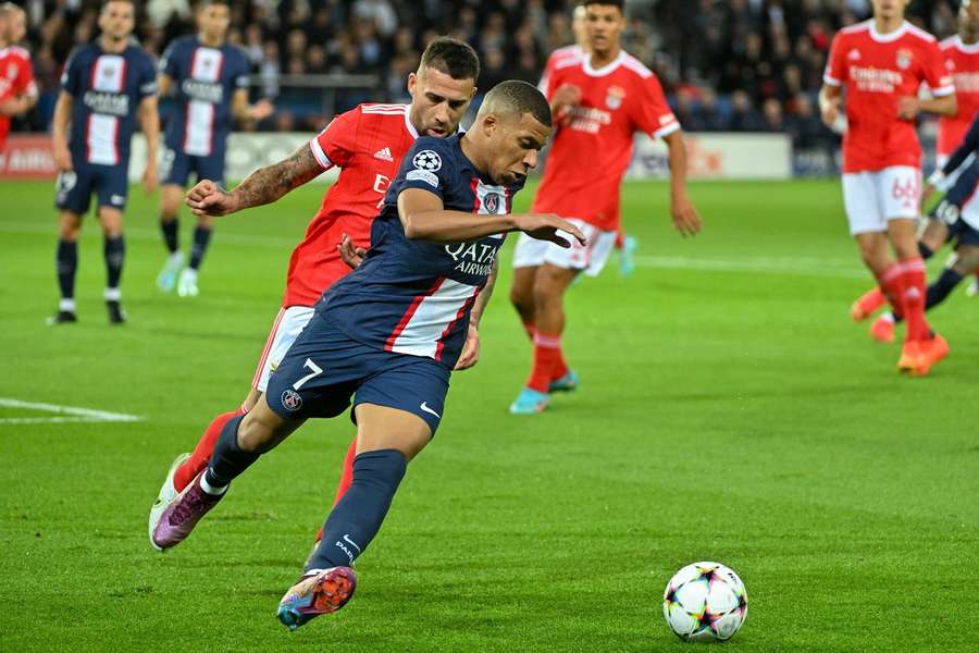 Un penalty partout : au Parc, le PSG concède le match nul contre Benfica