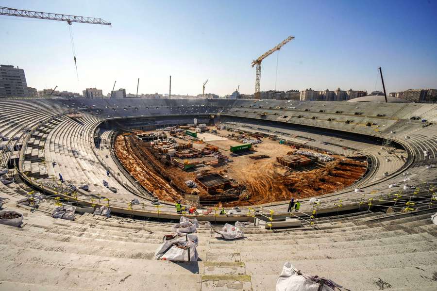 Barcelona zagra na zmodernizowanym Camp Nou najwcześniej w lutym