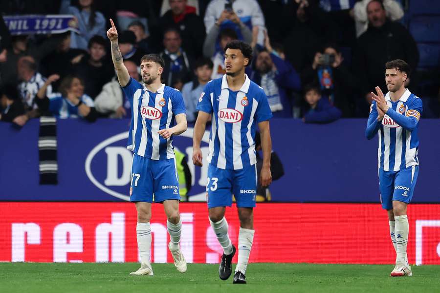 Jofre Carreras celebra su gol ante el Girona