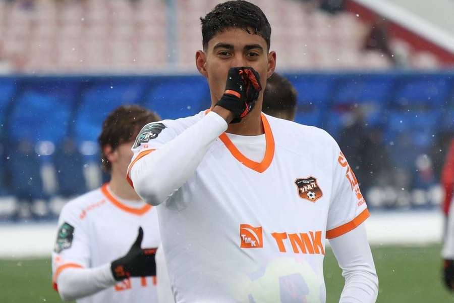 O festejo de Ítalo dedicado ao futuro filho O festejo de Ítalo dedicado ao futuro filho