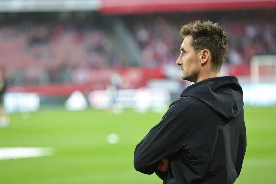 Miroslav  Klose hat eine knallharte Offensive aufgebaut.