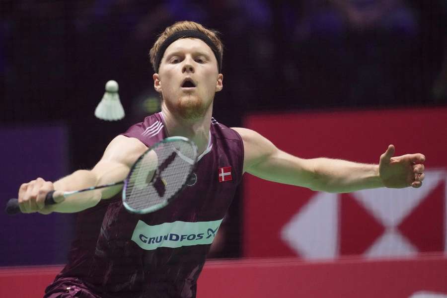 Anders Antonsen is through to the quarterfinal