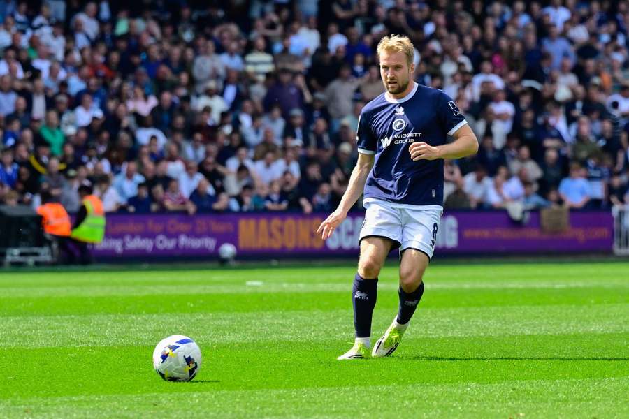 Billy Mitchell joins Sheffield Wednesday from Millwall Billy Mitchell joins Sheffield Wednesday from Millwall