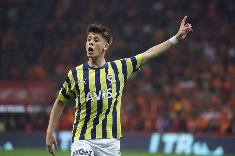 Arda Güler não voltará a jogar pelo Fenerbahçe