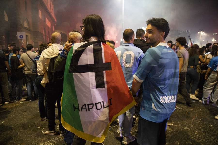 Oslavy v Neapoli byly divoké.