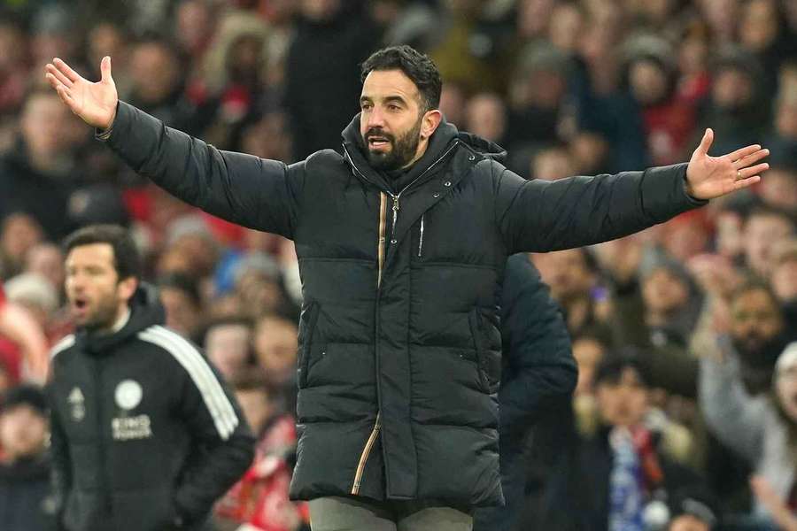 Portugalčanov príchod zatiaľ United nepozdvihol.