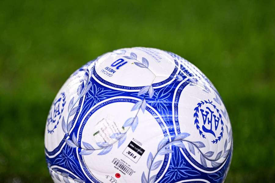 Sogar der Matchball wird sich Messi widmen Sogar der Matchball wird sich Messi widmen
