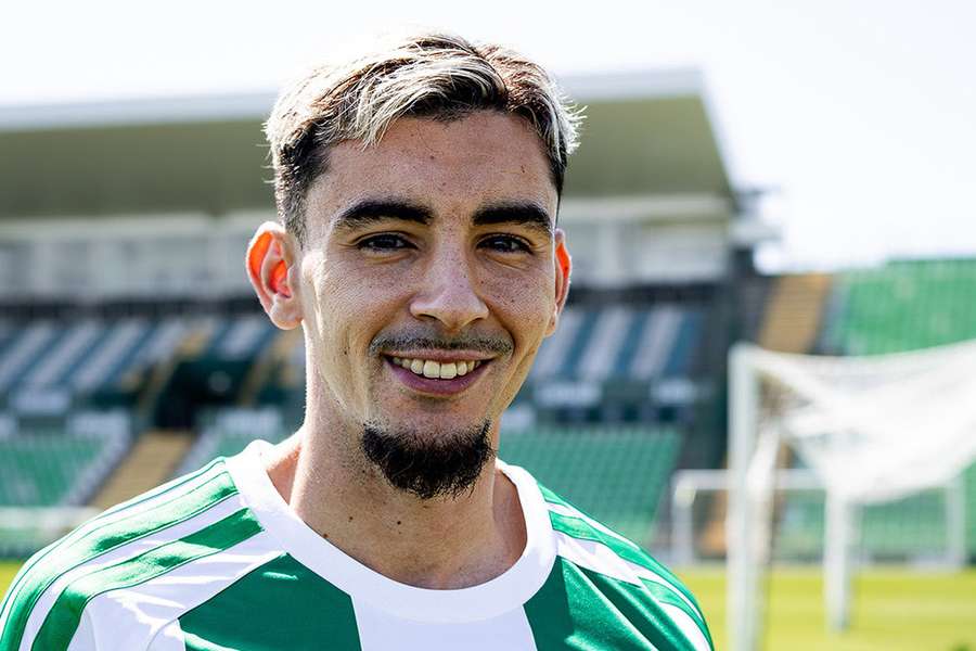 Malik Sellouki assinou até junho de 2027 com o Rio Ave
